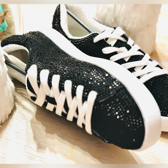 Black Very G Rhinestone Sneakers - various sizes with boxes - Giftable ! - Picture 1 of 9